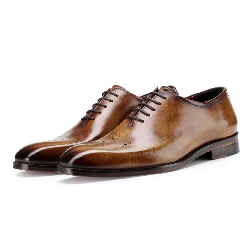The Nicholas Medallion Wholecut In Tan