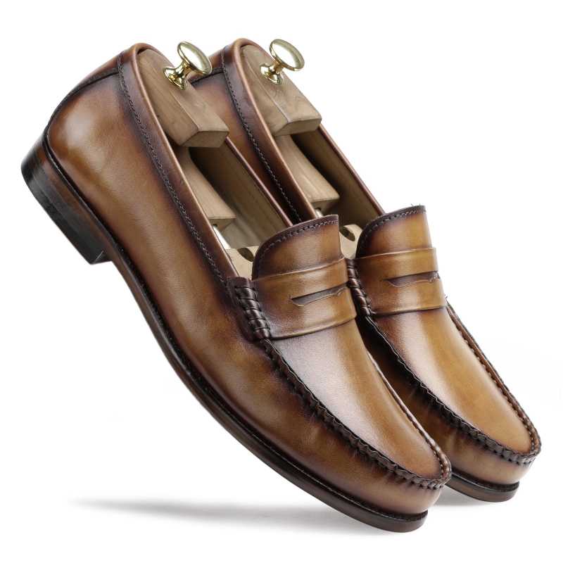 Elinor Classic Penny Loafers in Tan