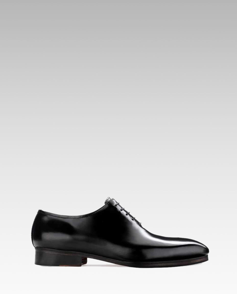 The Milan Wholecut Oxfords In Black