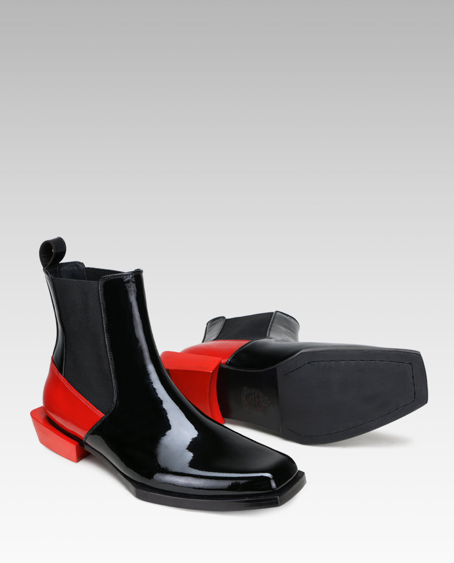 Escaro Royale Blackridge SquareToe Chelsea Boots in Black
