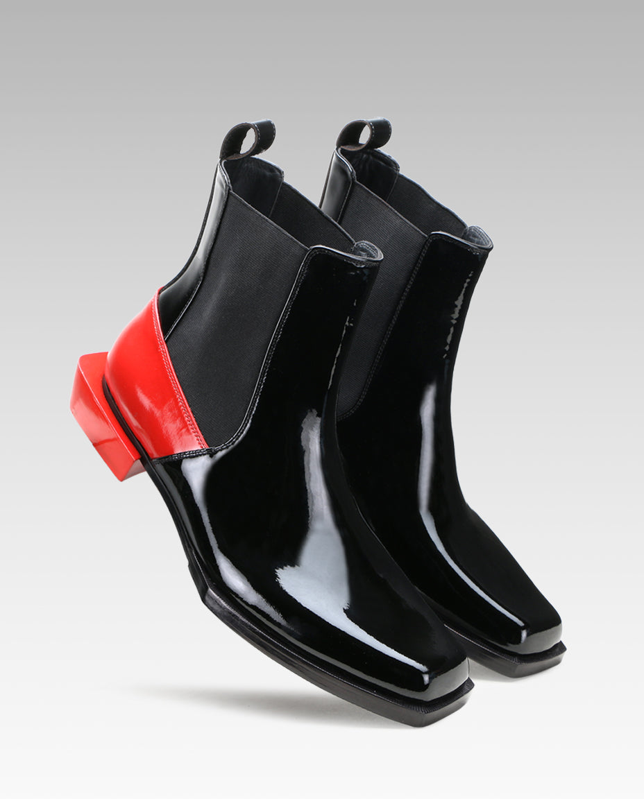 Escaro Royale Blackridge SquareToe Chelsea Boots in Black