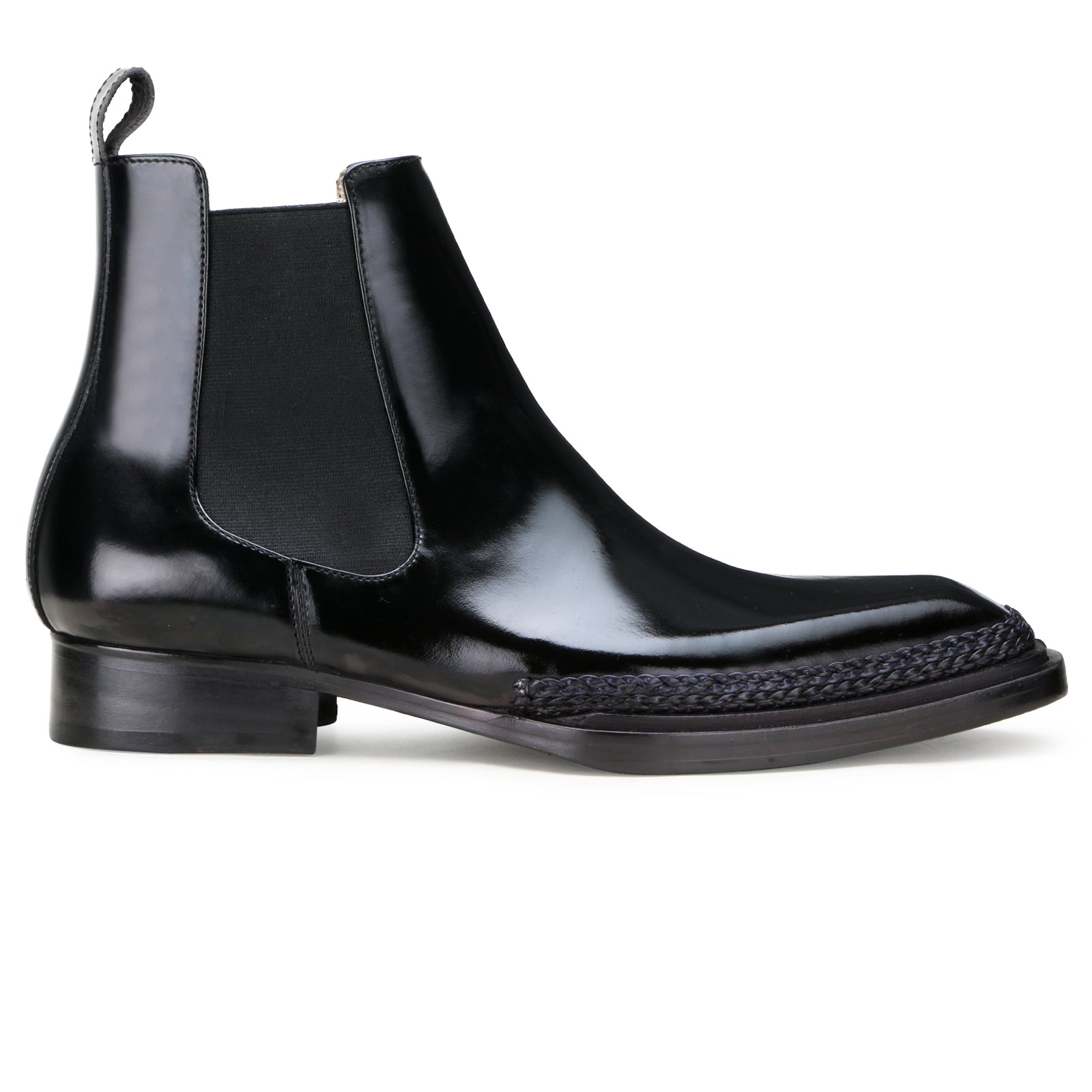 Dominion Chelsea Boots with Taper Toe in Black