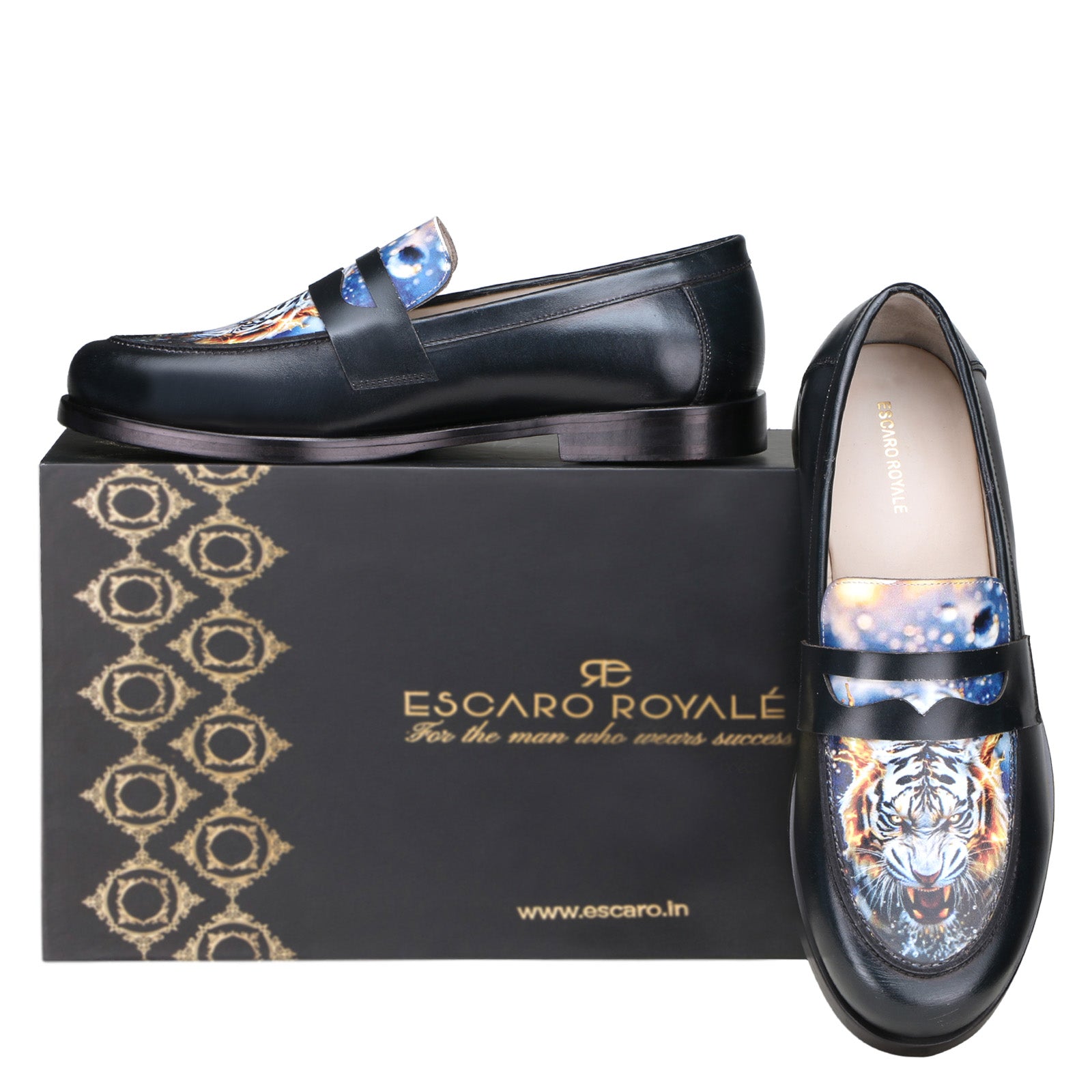 Escaro Royale Camden Craft Leather shoes in Black-Blue for Men