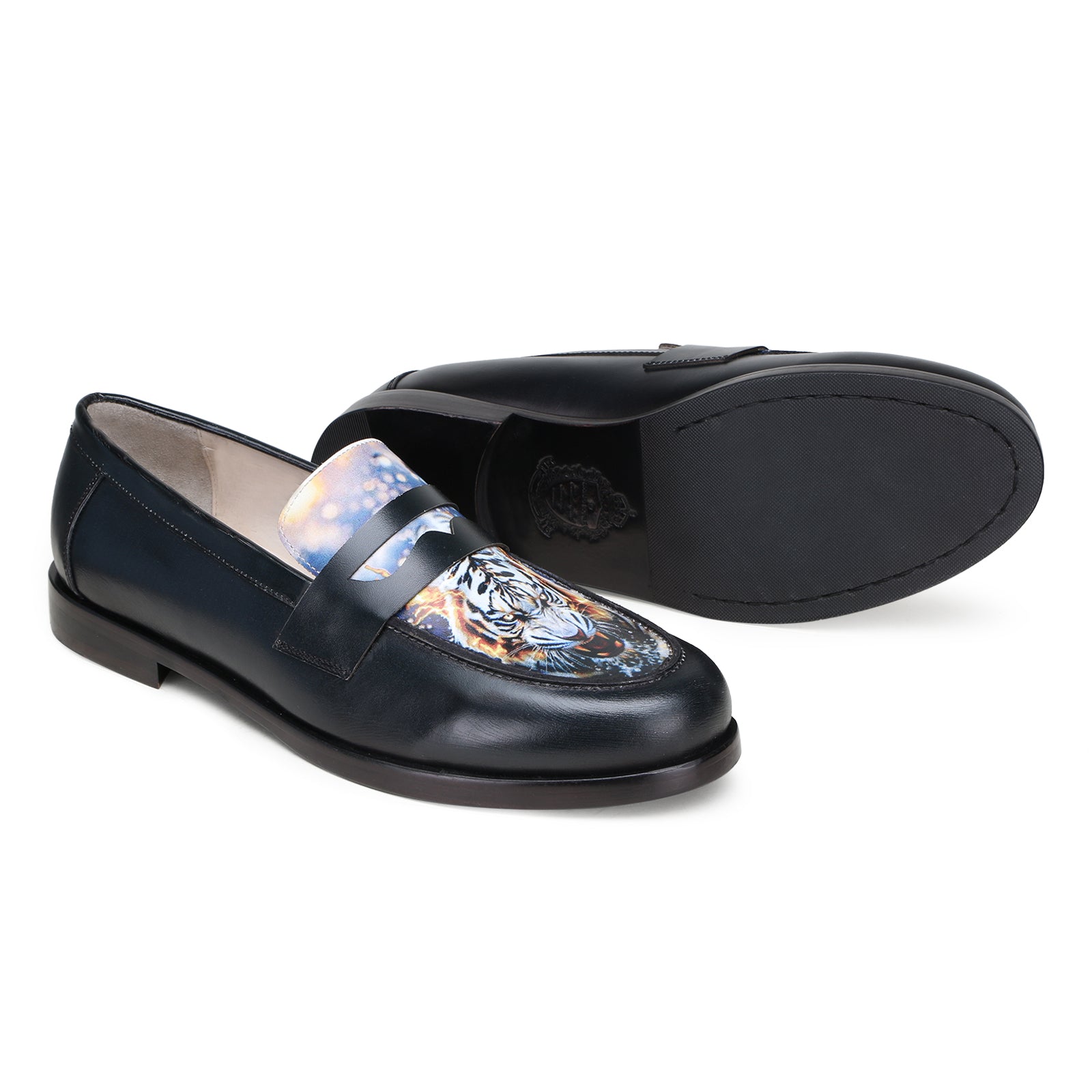Escaro Royale Camden Craft Loafers in Black-Blue for Men