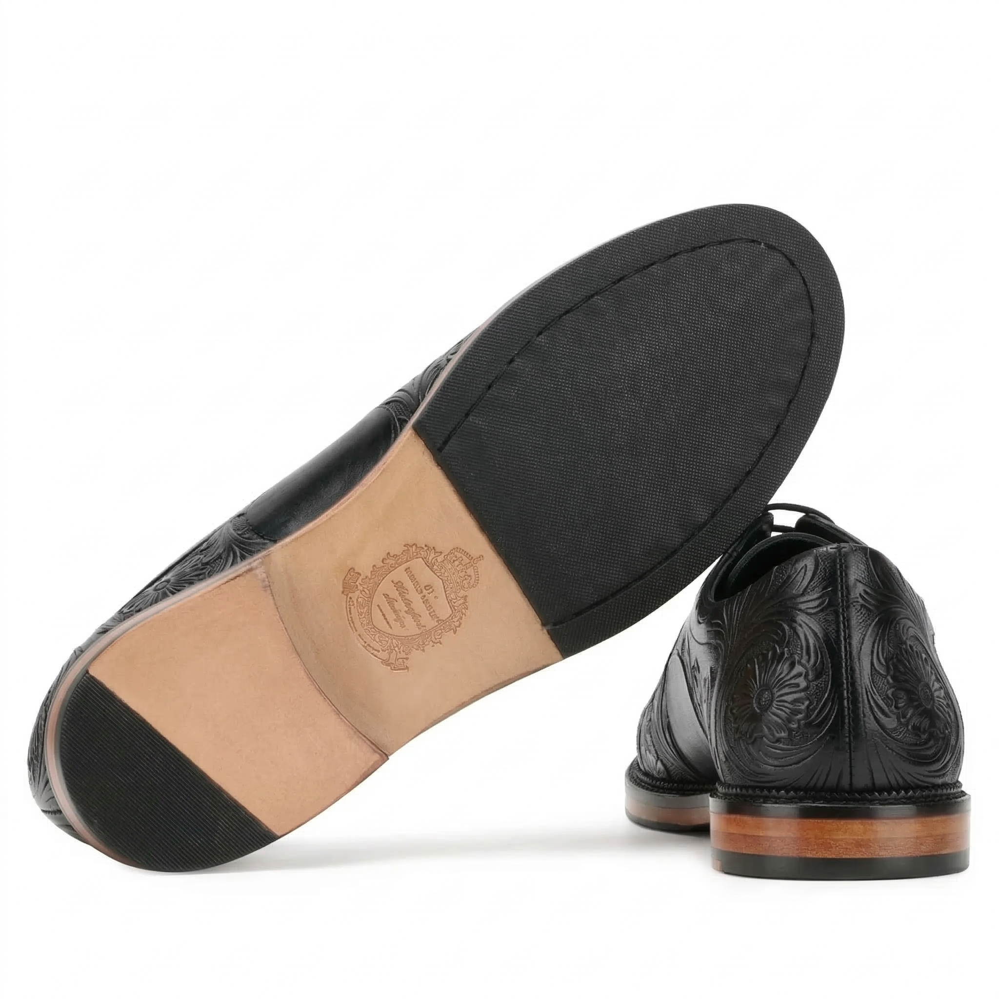 Strumento Handtooled Derby in Black