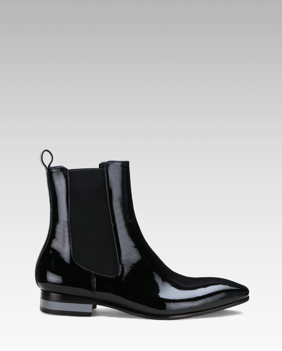 Escaro Royale Barrington Chelsea Boots in Black