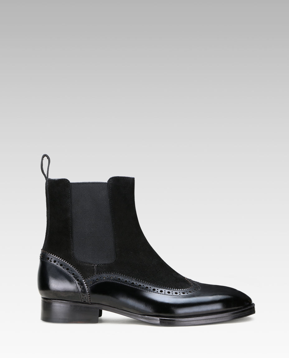 Sovereign Wingtip Chelsea Boots with Taper Toe in Black