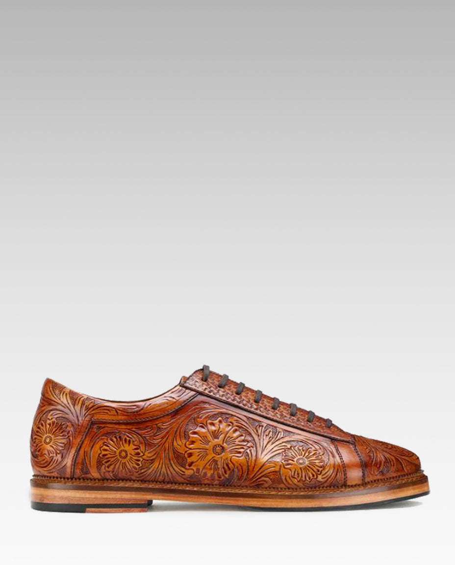 Strumento Handtooled Derby in Tan