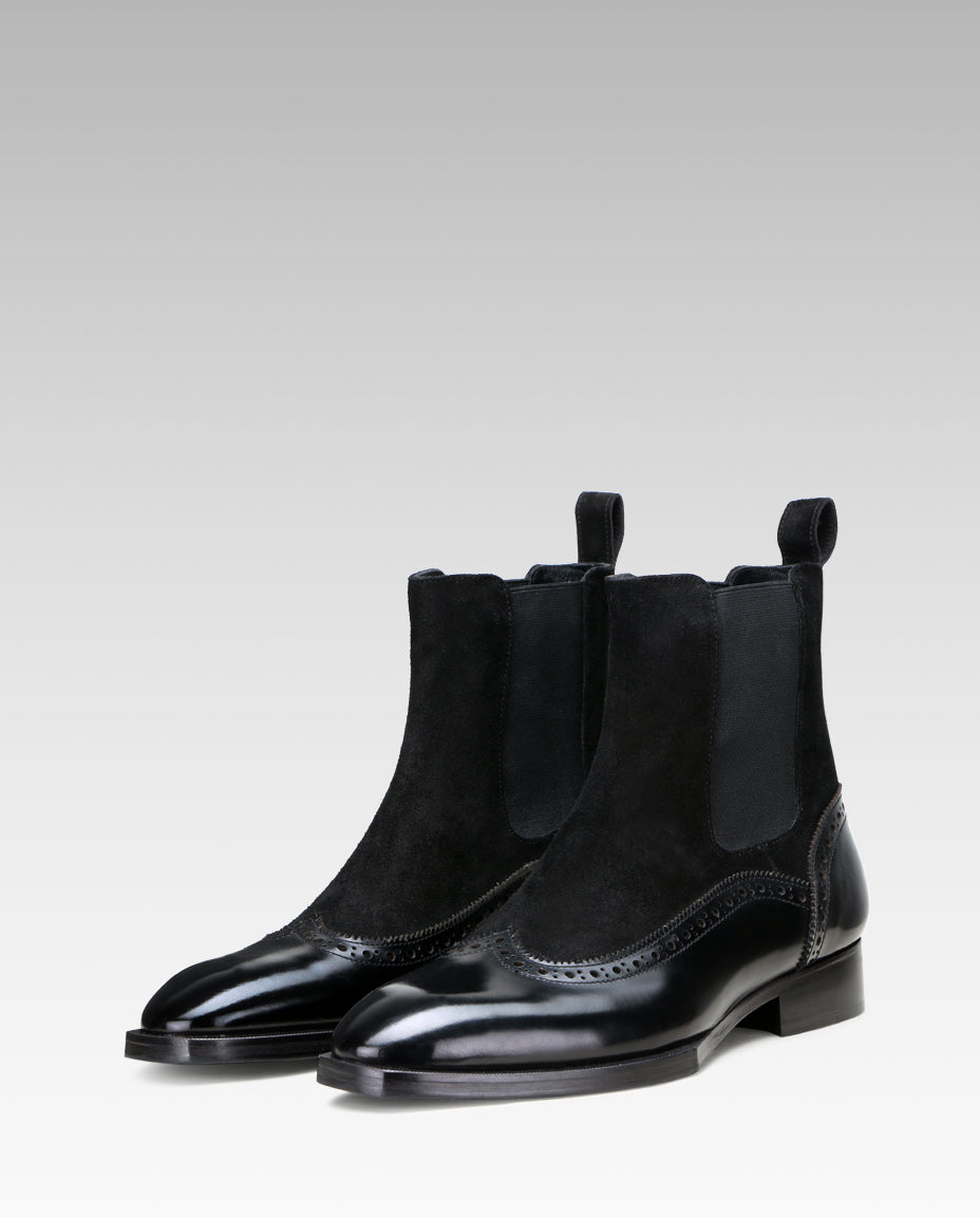 Sovereign Wingtip Chelsea Boots with Taper Toe in Black