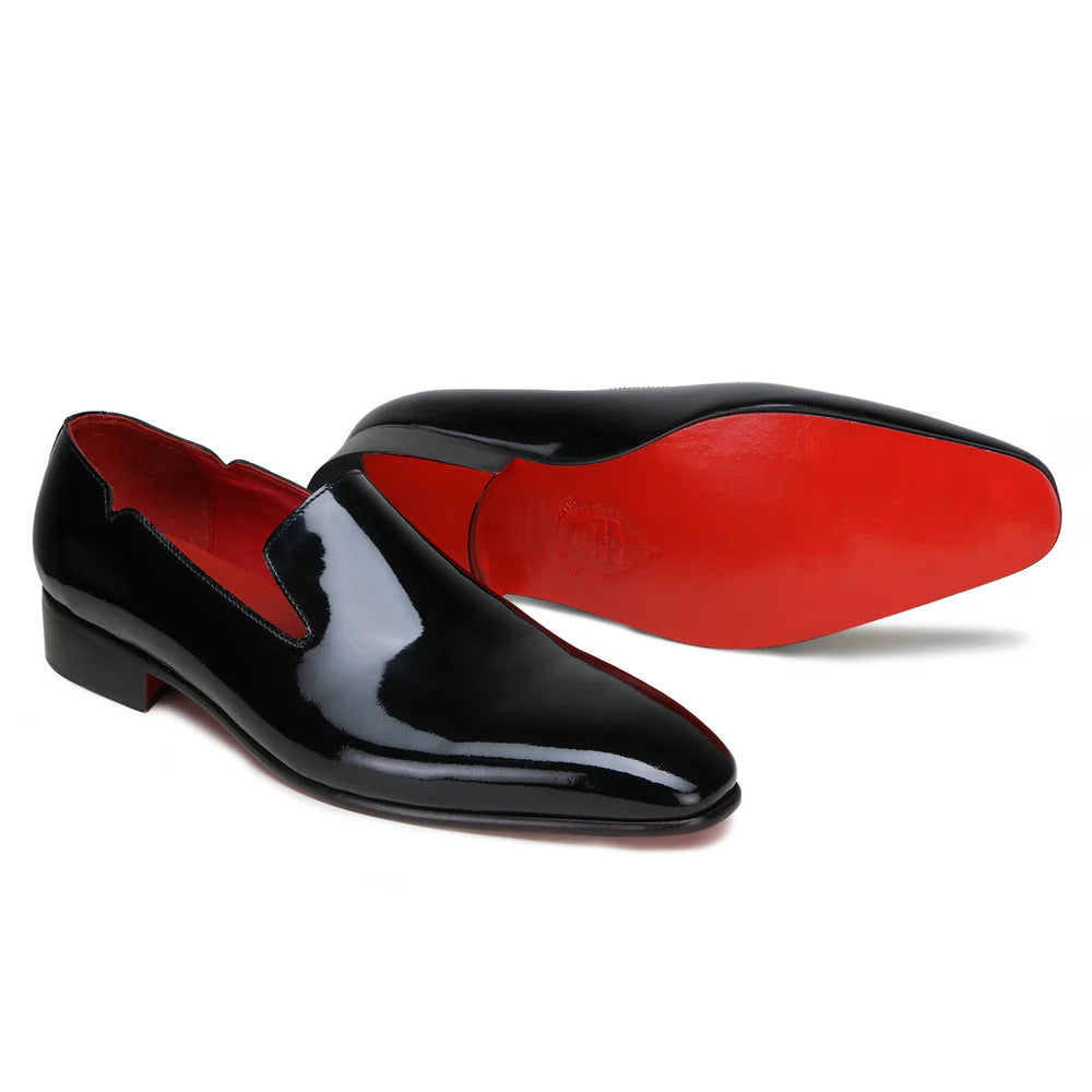 Mavro Classic Sleek Loafers in Black