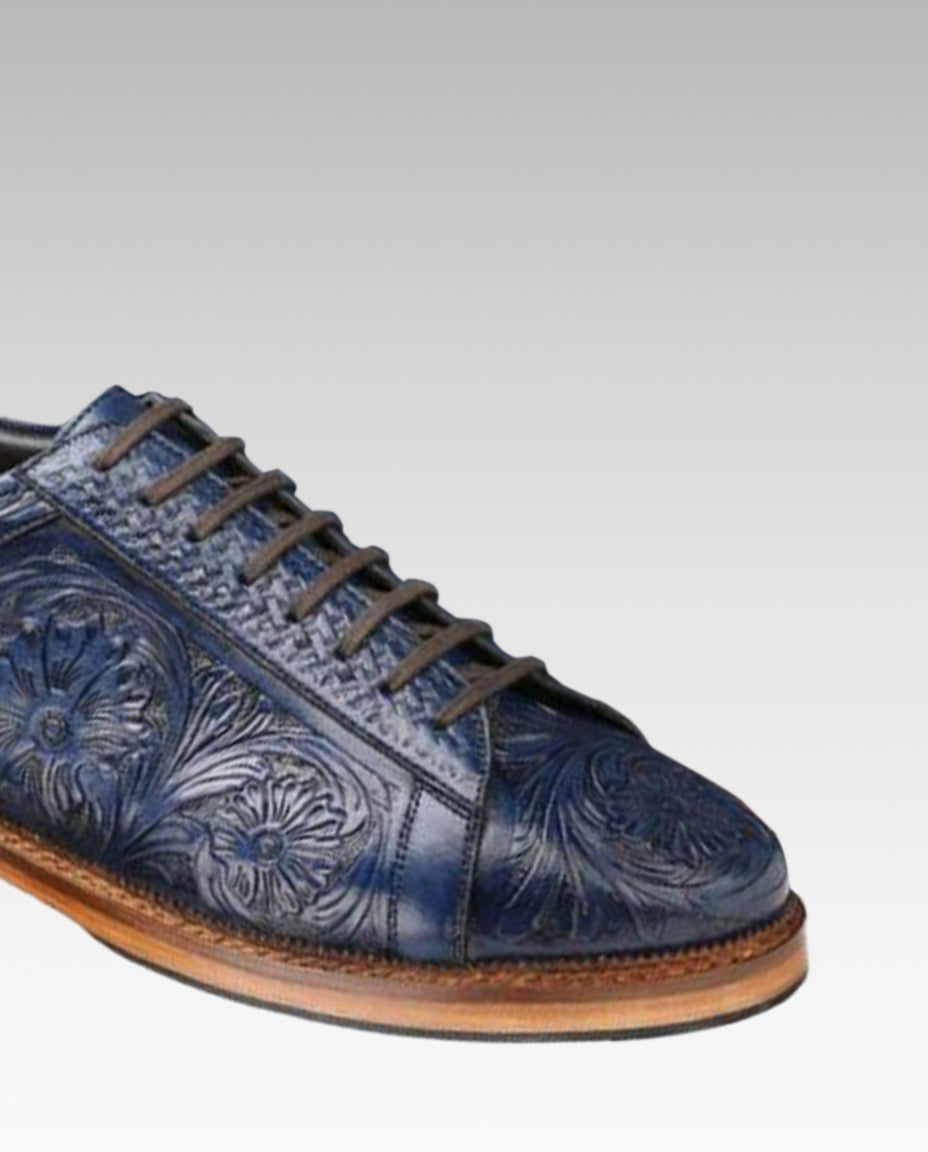 Strumento Handtooled Derby in Navy Blue