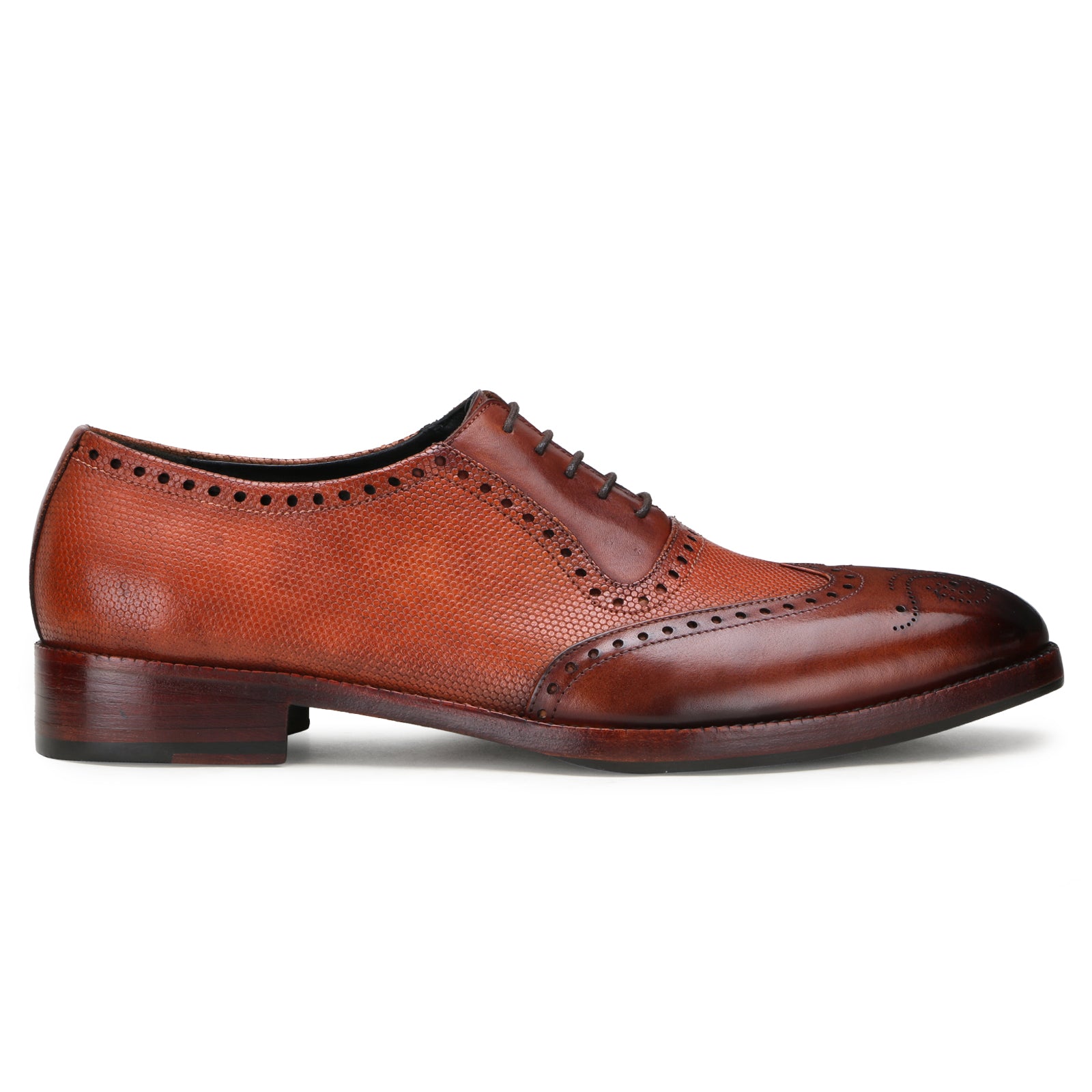 Montford Wingtip Oxfords Shoes in Brown-Tan