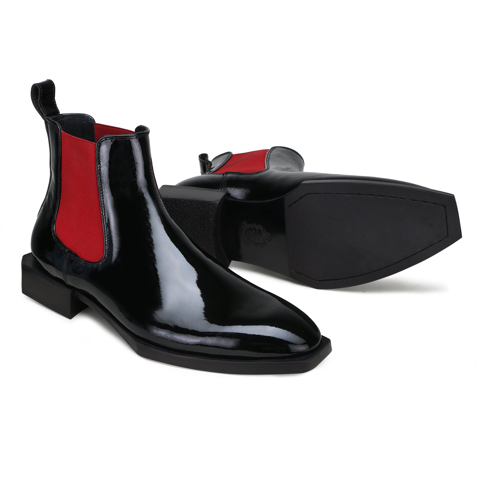 Escaro Royale Thorne Chelsea Boots in Black