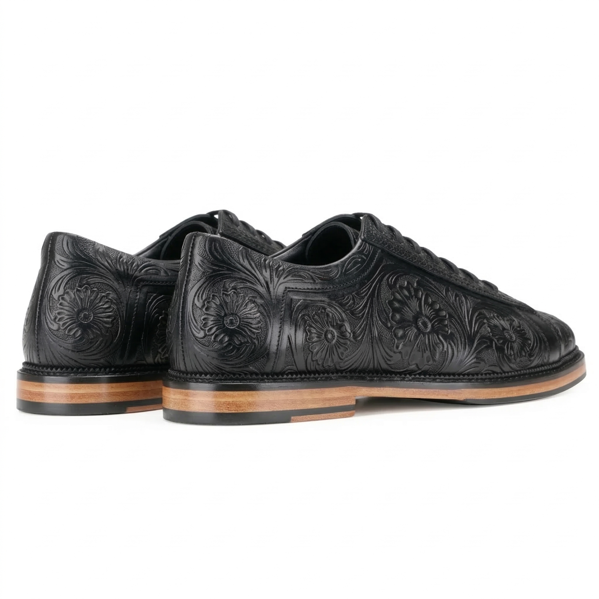 Strumento Handtooled Derby in Black